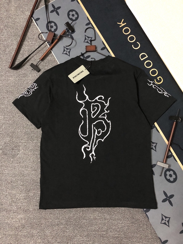 ブランドTシャツ全体デザイン